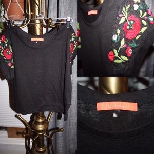Lulumari embroidered floral black crop top